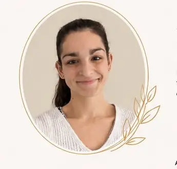 Hélène Limonier, professeur de yoga et kinésithérapeute à Saint-Rémy